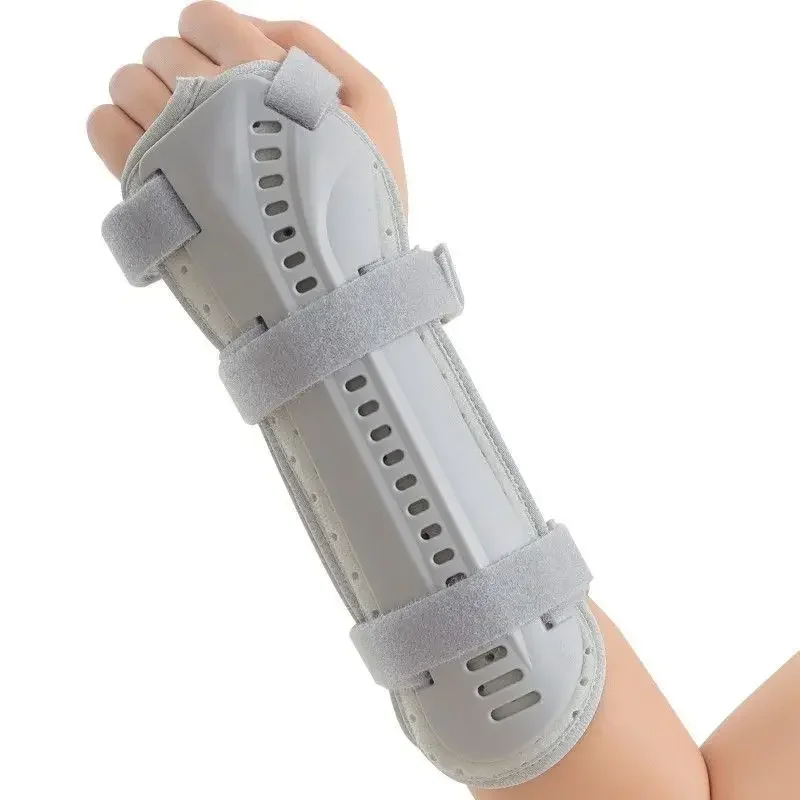 Adjustable Double-sided Thickened Splint Support Wrist Brace Comfortable Breathable Fixed Wrist Brace Hand Splint
Adjustable Double-sided Thickened Splint Support Wrist Brace Comfortable Breathable Fixed Wrist Brace Hand Splint