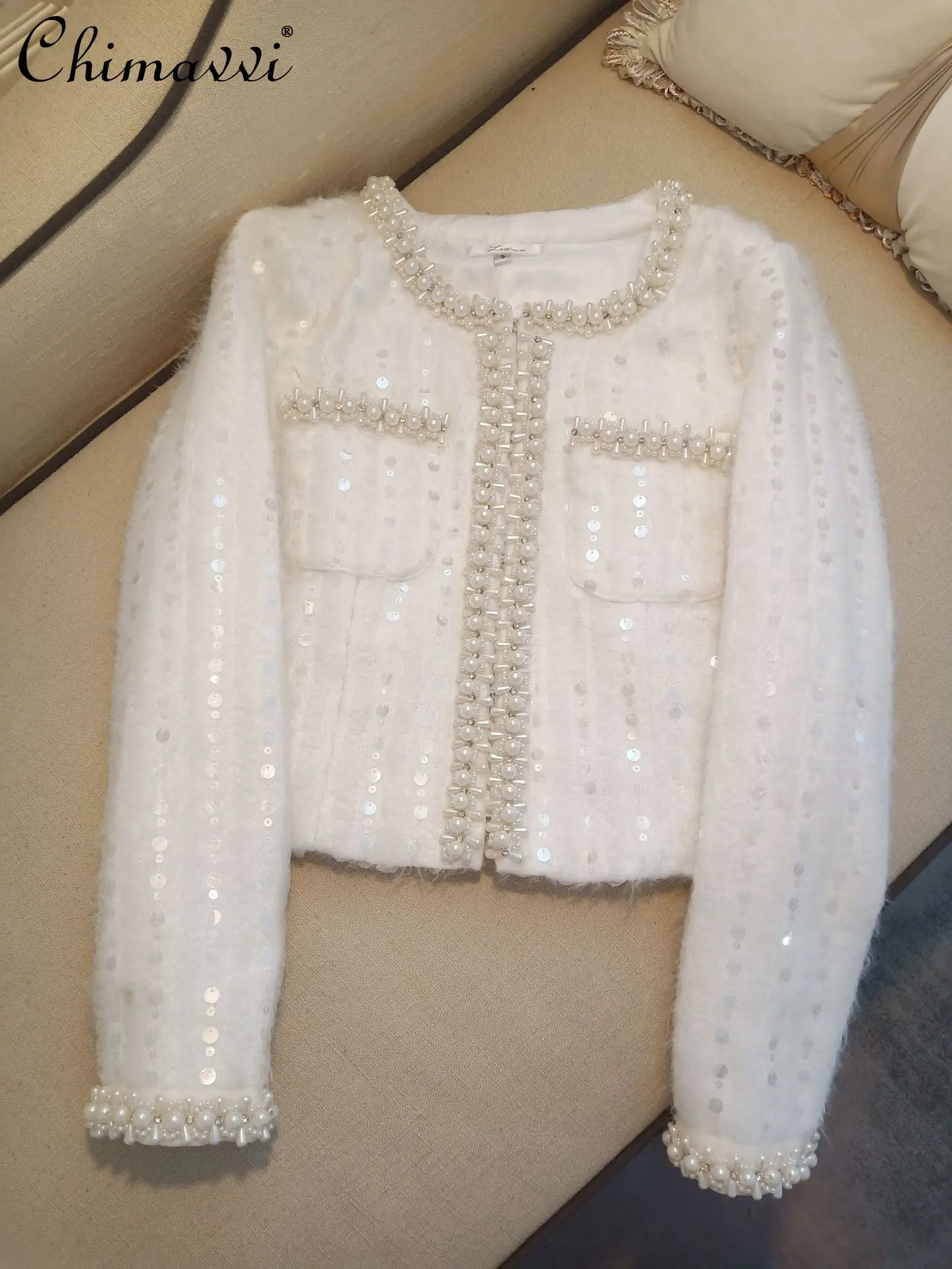 2023 spring autumn ladies New office lady elegant Light Luxury Beads short Coat Women's fashion high-end trendy chic jacket
2023 spring autumn ladies New office lady elegant Light Luxury Beads short Coat Women's fashion high-end trendy chic jacket