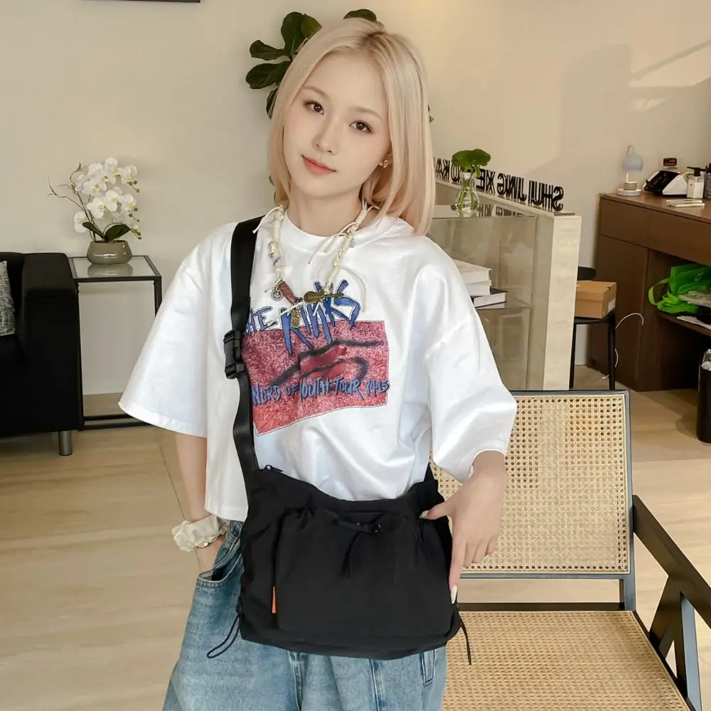 Casual Korean Style Nylon Shoulder Bag Oxford Cloth Handbag Bow Crossbody Bag Tote Bag Pleated Drawstring Bag Office Worker
Casual Korean Style Nylon Shoulder Bag Oxford Cloth Handbag Bow Crossbody Bag Tote Bag Pleated Drawstring Bag Office Worker