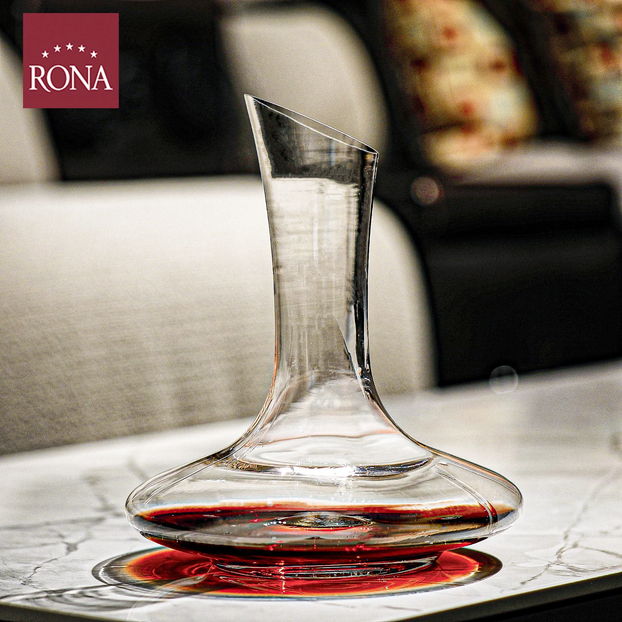 Flat Mouth Wine Decanter Transparent Crystal Glass Home Large Capacity Irregular Shape Hotel High-End Luxury Oblique Mouth 1Pc
Flat Mouth Wine Decanter Transparent Crystal Glass Home Large Capacity Irregular Shape Hotel High-End Luxury Oblique Mouth 1Pc
