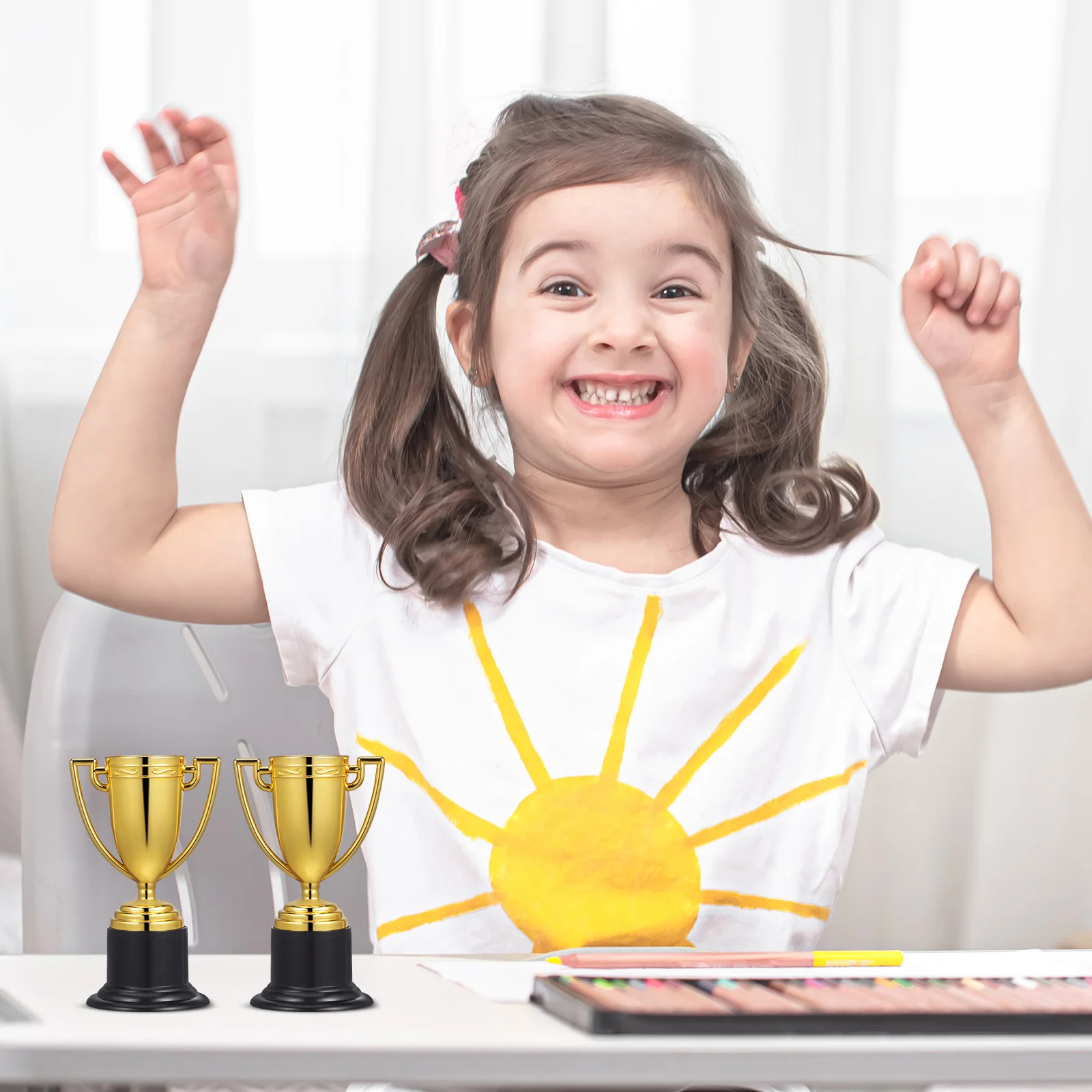24 pcs Small Trophy Elegant Golden Cup Sturdy Material Versatile Use Kids Reward Party Favors Competition Soccer Award
24 pcs Small Trophy Elegant Golden Cup Sturdy Material Versatile Use Kids Reward Party Favors Competition Soccer Award