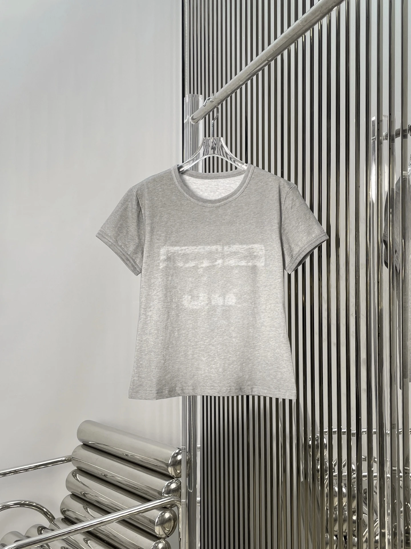 Retro Washed Gradient Grey round Neck Short Sleeve T-Shirt Women's Casual Style Commute Fashion Print Cotton Classic New Arrival
Retro Washed Gradient Grey round Neck Short Sleeve T-Shirt Women's Casual Style Commute Fashion Print Cotton Classic New Arrival
