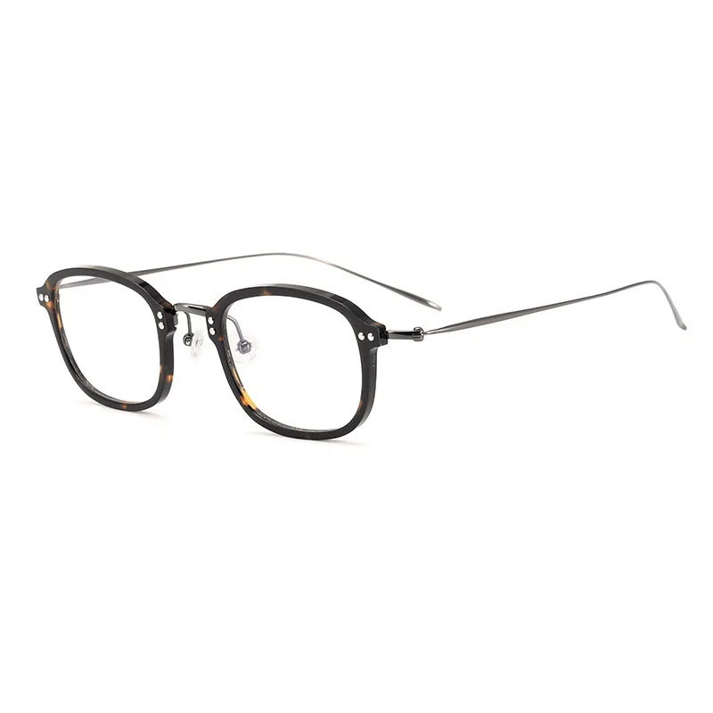Japanese ultra-light pure titanium men's trendy retro myopia high degree anti-fog discoloration flat glasses frame
Japanese ultra-light pure titanium men's trendy retro myopia high degree anti-fog discoloration flat glasses frame