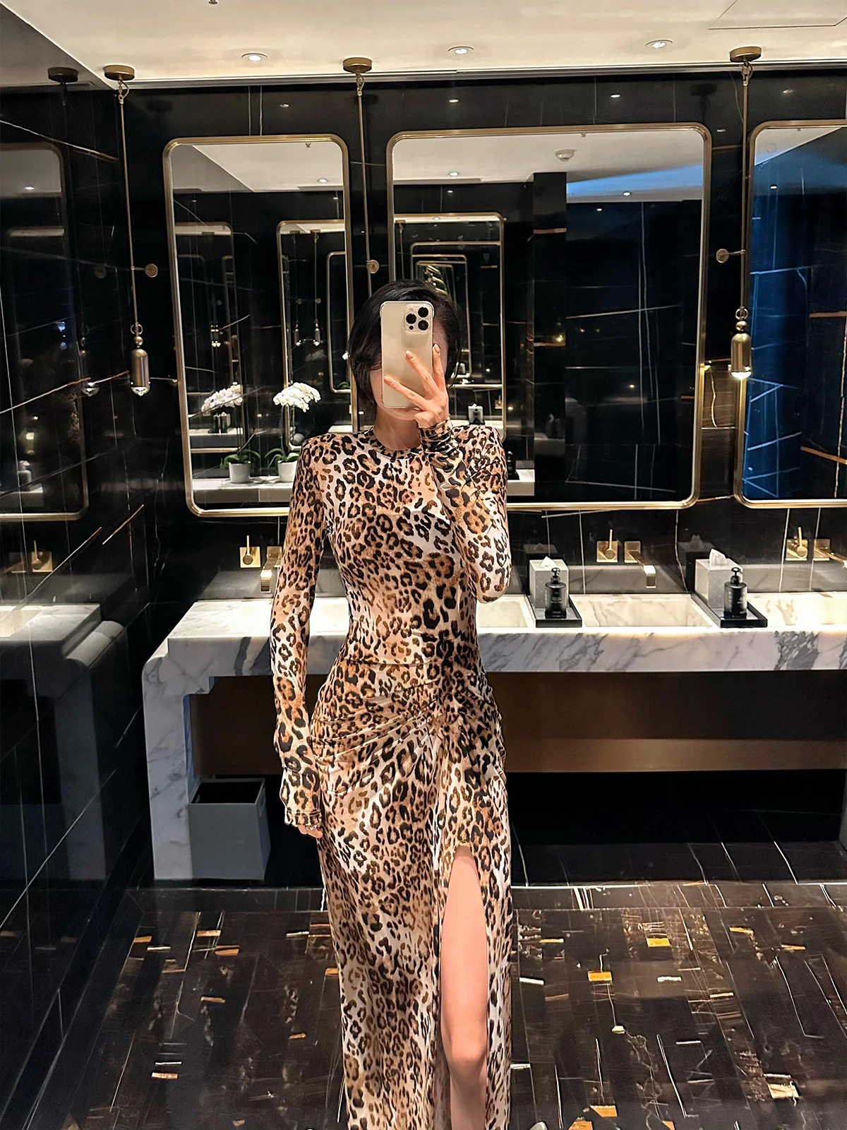 Оригинальное вечернее платье XULU с леопардовым принтом, вязаное, высокоэластичное, облегающее, с длинными рукавами, в пол, с разрезом, для женщин
Оригинальное вечернее платье XULU с леопардовым принтом, вязаное, высокоэластичное, облегающее, с длинными рукавами, в пол, с разрезом, для женщин