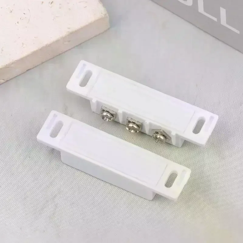 1 Pair NO NC Magnetic Door Window Contact Sensor Alarm High Sensitivity Open Closed Magnetic Contact Switch For Metal Reed Door
1 Pair NO NC Magnetic Door Window Contact Sensor Alarm High Sensitivity Open Closed Magnetic Contact Switch For Metal Reed Door