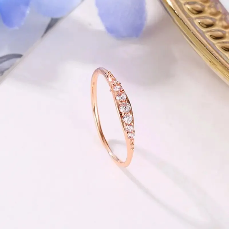 Huajie Elegant Bright Zirconia Tail Rings for Women Wedding Fall Fashion Light Luxury Rings Jewelry Gift
Huajie Elegant Bright Zirconia Tail Rings for Women Wedding Fall Fashion Light Luxury Rings Jewelry Gift