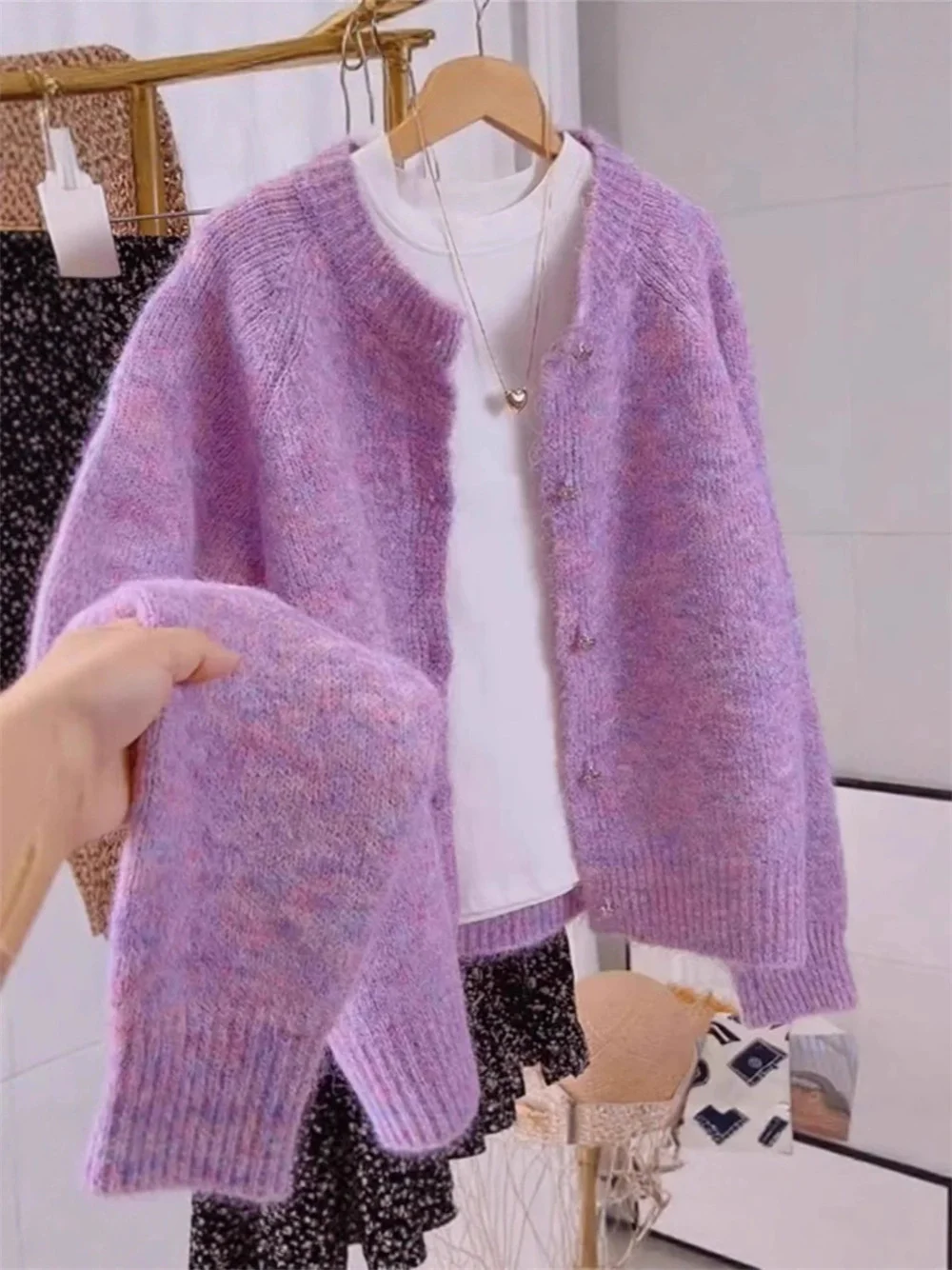 Korean Fashion Purple Soft Sweater Cardigan Women's Loose Spring Style Knit Top Women's Clothing Long Sleeve Top
Korean Fashion Purple Soft Sweater Cardigan Women's Loose Spring Style Knit Top Women's Clothing Long Sleeve Top