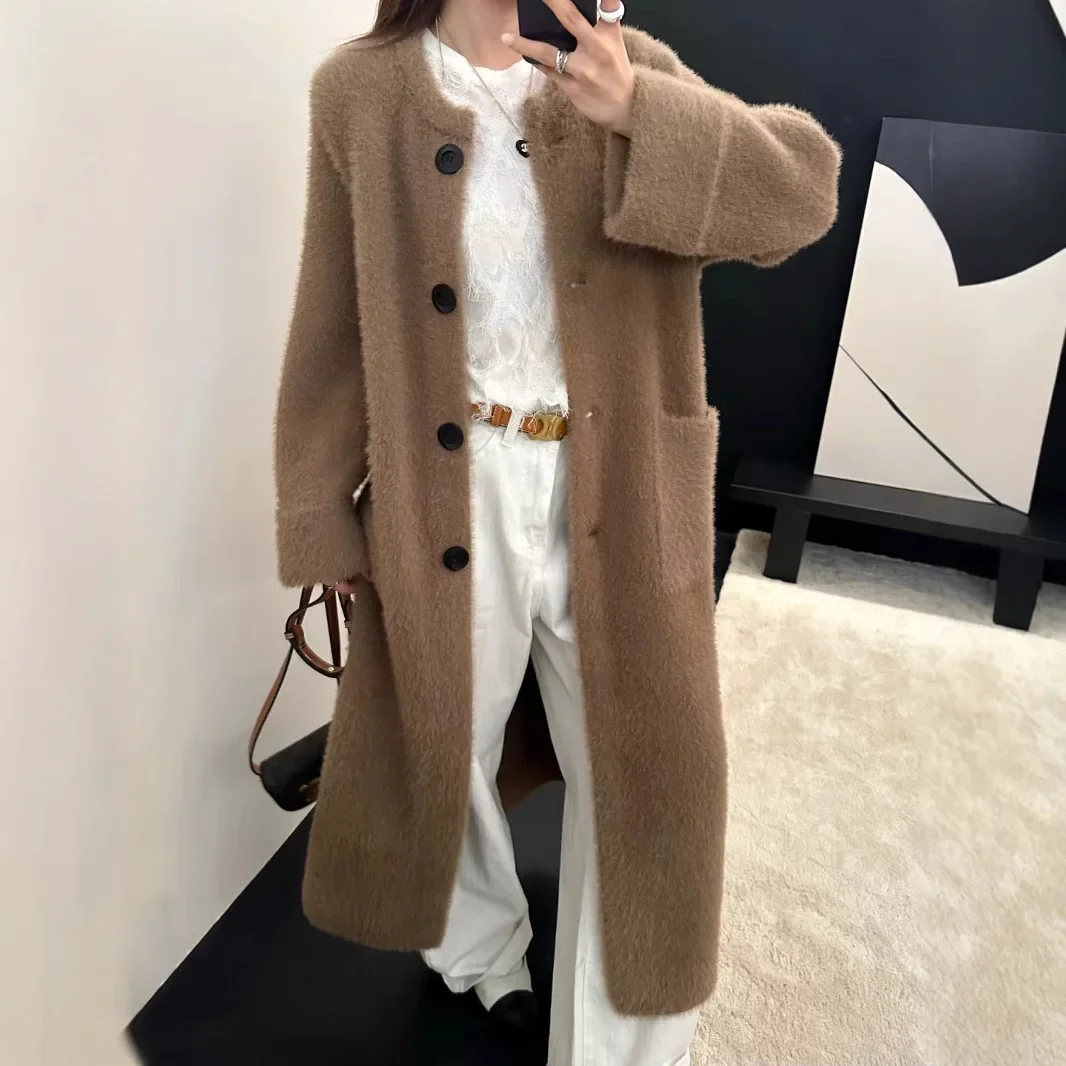 SuperAen Elegant Cashmere Long Sweater Coat Women's Autumn and Winter New Casual Loose Fashion Cardigan Coats
SuperAen Elegant Cashmere Long Sweater Coat Women's Autumn and Winter New Casual Loose Fashion Cardigan Coats