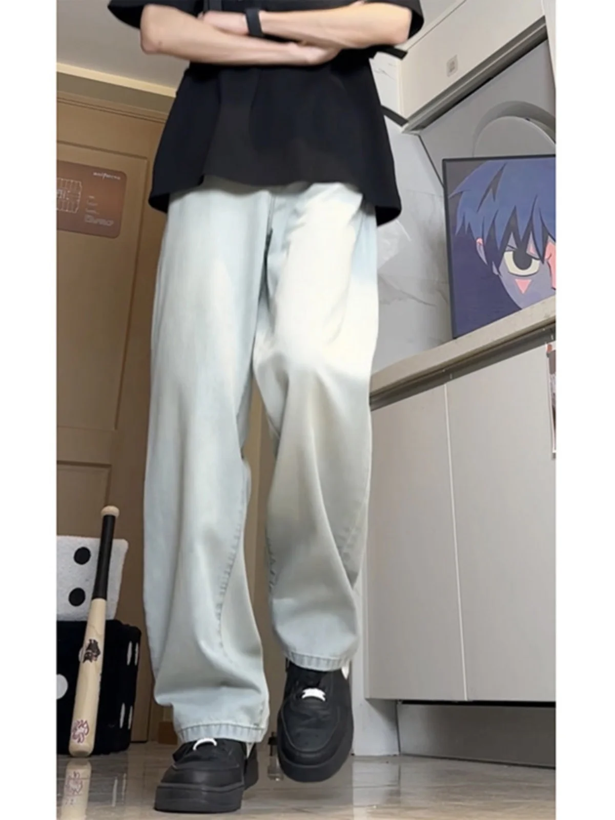 Джинсы из ледяного шелка Cool Feeling, мужские летние тонкие свободные прямые повседневные брюки, модные брендовые универсальные длинные брюки длиной до пола, широкие брюки...
Джинсы из ледяного шелка Cool Feeling, мужские летние тонкие свободные прямые повседневные брюки, модные брендовые универсальные длинные брюки длиной до пола, широкие брюки...