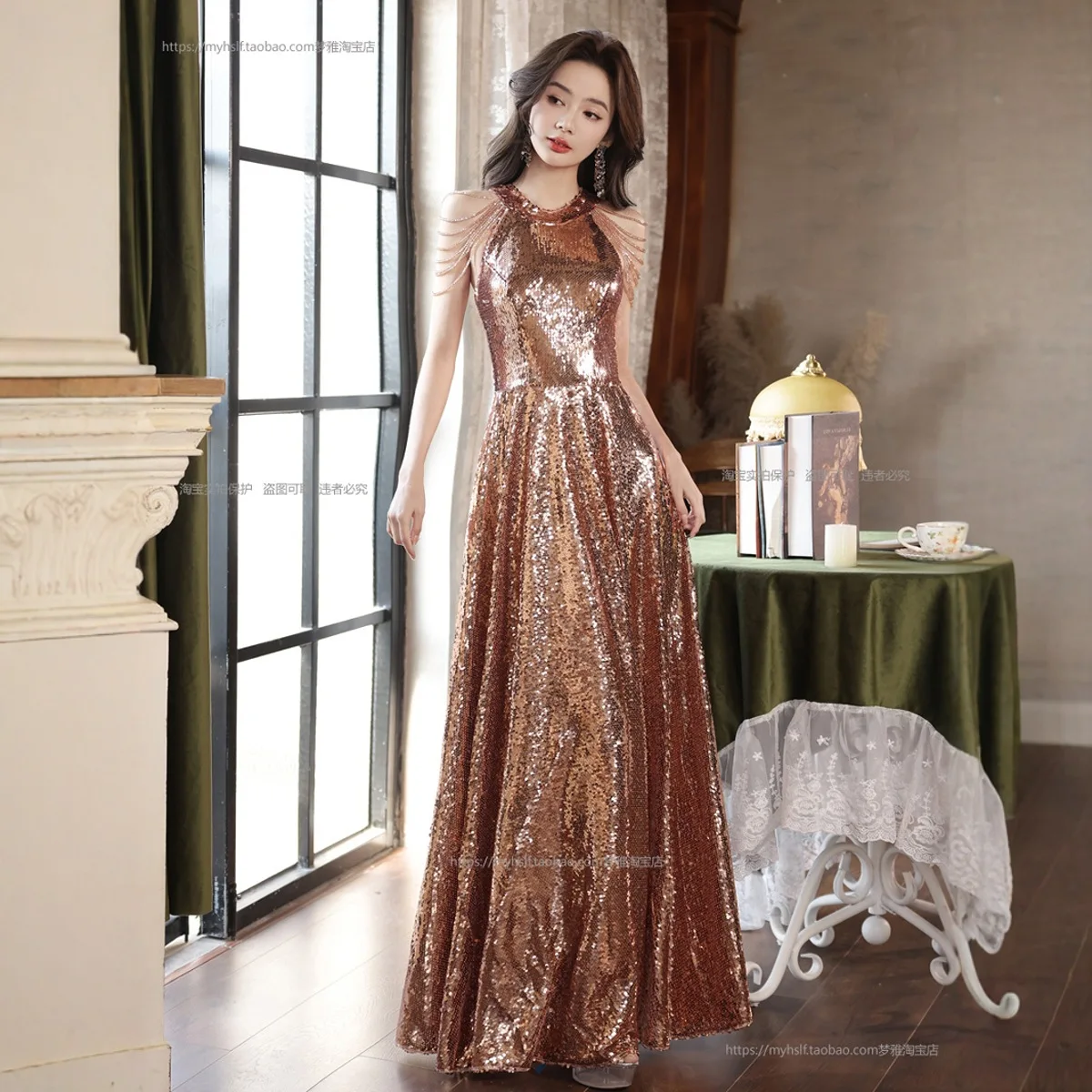 Golden Evening Dress New Annual Meeting Female Birthday Long Dress Light Luxury Minority High-End Elegant Toast Dress Socialite
Golden Evening Dress New Annual Meeting Female Birthday Long Dress Light Luxury Minority High-End Elegant Toast Dress Socialite