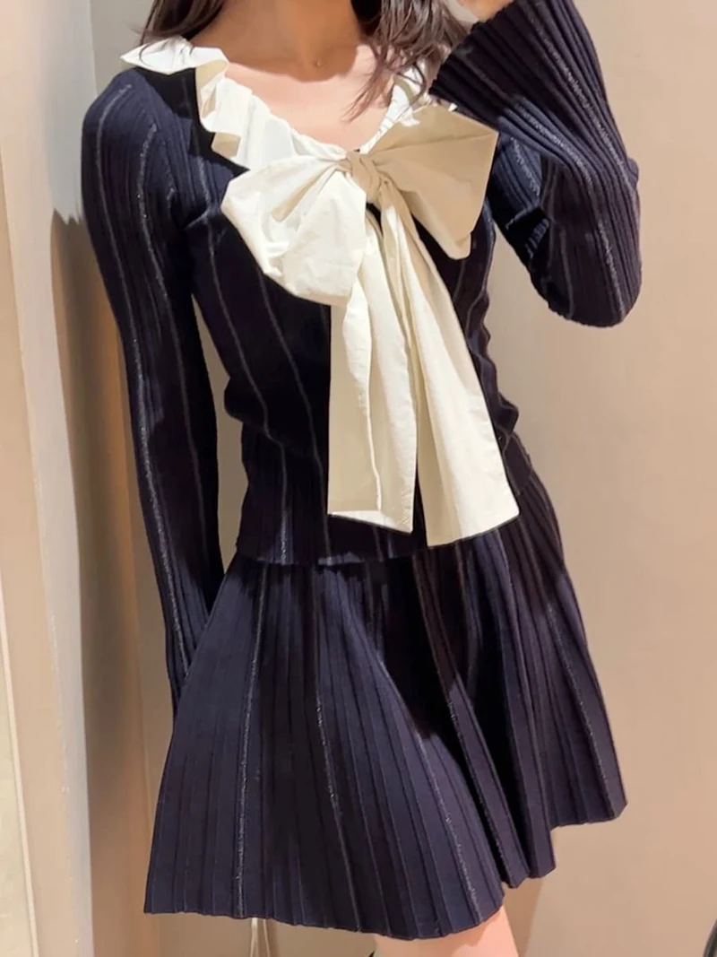 Sweet Knot Lotus Leaf Collar Knitted Sweater Half Skirt Set New Autumn Winter Fashion Women's Clothing Japanese Style
Sweet Knot Lotus Leaf Collar Knitted Sweater Half Skirt Set New Autumn Winter Fashion Women's Clothing Japanese Style