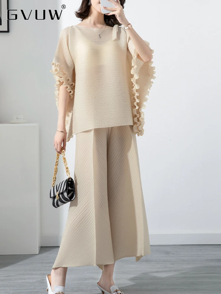 GVUW Pleated Two Piece Sets Women Loose Solid Color Batwing Sleeve Top Elastic Waist Wide Leg Pants Female 2024 Autumn 17J0250
GVUW Pleated Two Piece Sets Women Loose Solid Color Batwing Sleeve Top Elastic Waist Wide Leg Pants Female 2024 Autumn 17J0250