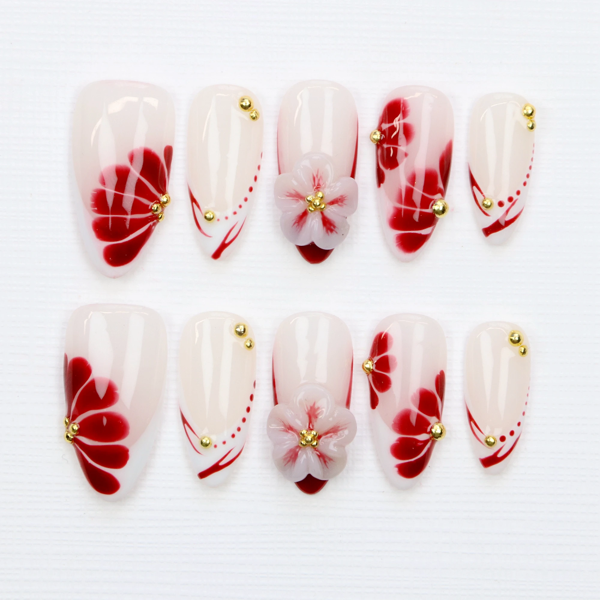 10Pcs Legant Red Floral Press On Nails,White French Tips Almond Flower Custom Handpainted Nail,Suitable for Wedding Events Gift
10Pcs Legant Red Floral Press On Nails,White French Tips Almond Flower Custom Handpainted Nail,Suitable for Wedding Events Gift