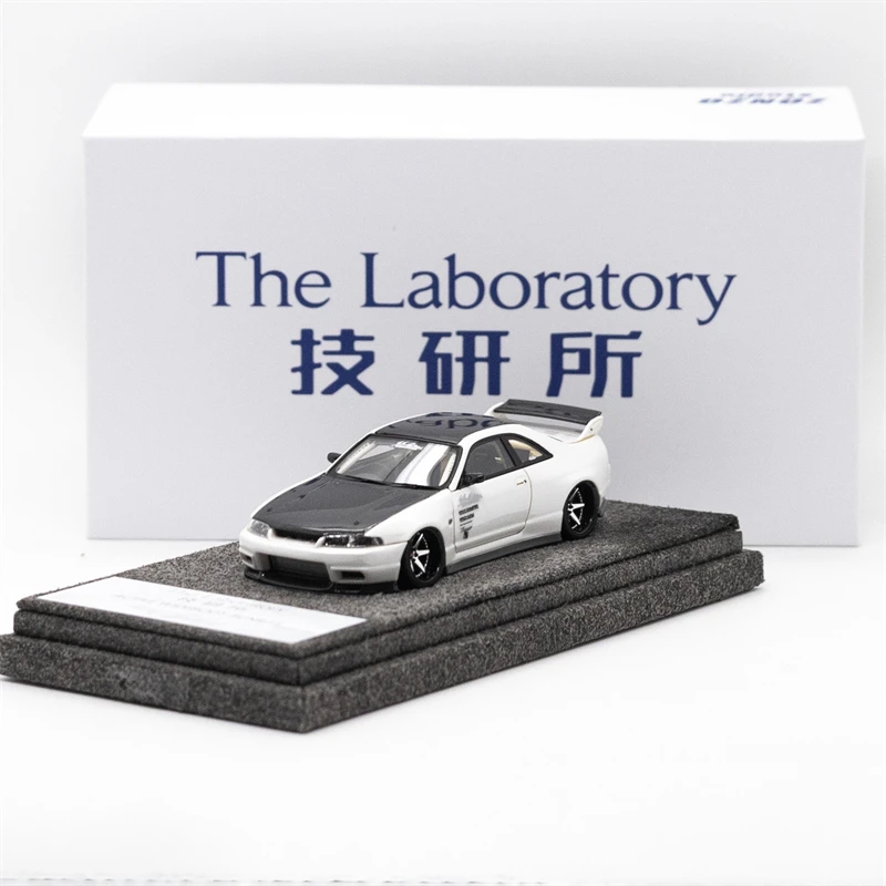 1:64 Garage Active Zonzo Studio R33 Widebody Concept Spec A Limited699 Коллекционная модель автомобиля из смолы
1:64 Garage Active Zonzo Studio R33 Widebody Concept Spec A Limited699 Коллекционная модель автомобиля из смолы