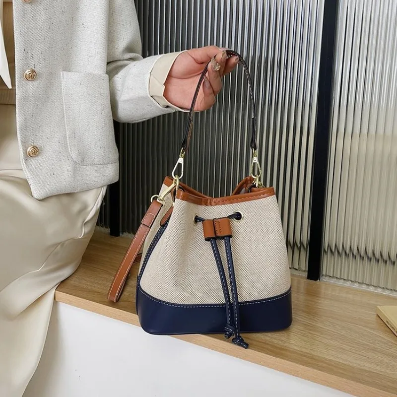Luxury Brand Leather Diaper Bag For Women Elegant Classic Shoulder Tote Messenger Purse Trendy Design Letter Logo Paris
Luxury Brand Leather Diaper Bag For Women Elegant Classic Shoulder Tote Messenger Purse Trendy Design Letter Logo Paris
