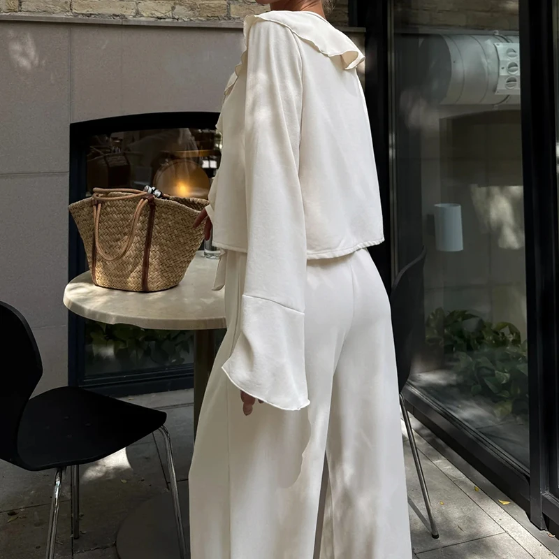 2025 Women Elegant Hollow Out Loose Outfits Office Fashion Lace-Up Solid Color Suit Casual Long Sleeve Shirt & Wide Leg Pant Set
2025 Women Elegant Hollow Out Loose Outfits Office Fashion Lace-Up Solid Color Suit Casual Long Sleeve Shirt & Wide Leg Pant Set