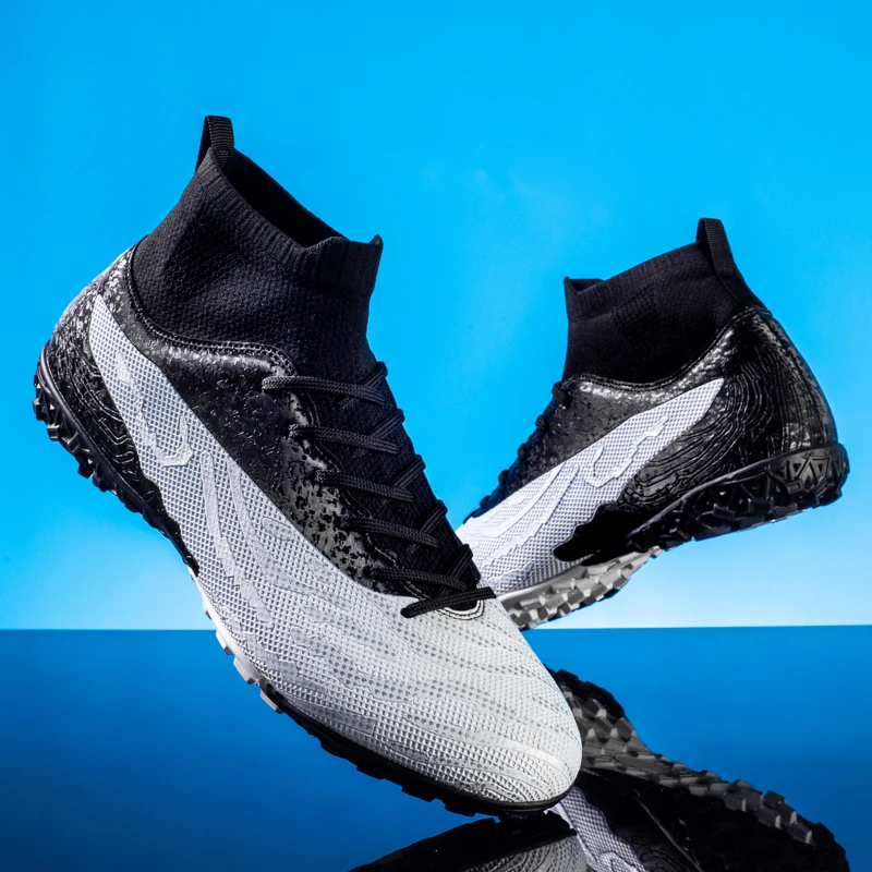New Men Football Shoes Indoor Society Cleats Soccer Shoes Professional Fast Football Field Boots Sneaker High Quality Training
New Men Football Shoes Indoor Society Cleats Soccer Shoes Professional Fast Football Field Boots Sneaker High Quality Training