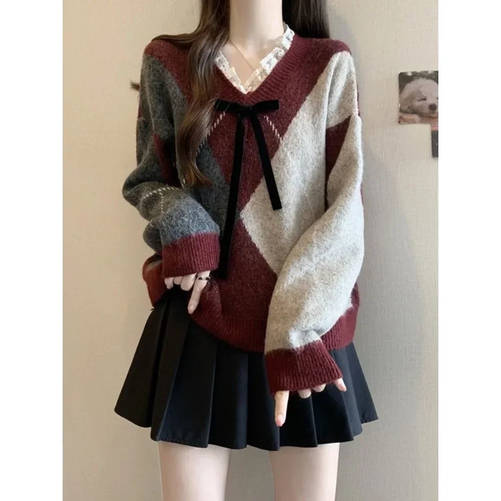 Autumn Winter plus Size New Age Reduction Slimming V-Neck Grid Pattern Top Korean Style Sweet Knitted Sweater Women's
Autumn Winter plus Size New Age Reduction Slimming V-Neck Grid Pattern Top Korean Style Sweet Knitted Sweater Women's