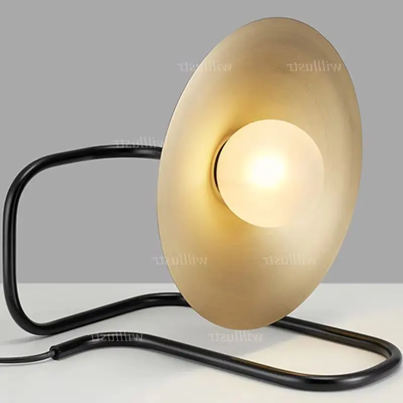 Black Gold Iron Trumpet Table Lamp Glass Shade Hotel Study Living Room Bedroom Studio Bedside Horn Art Deco Desk Lighting
Black Gold Iron Trumpet Table Lamp Glass Shade Hotel Study Living Room Bedroom Studio Bedside Horn Art Deco Desk Lighting