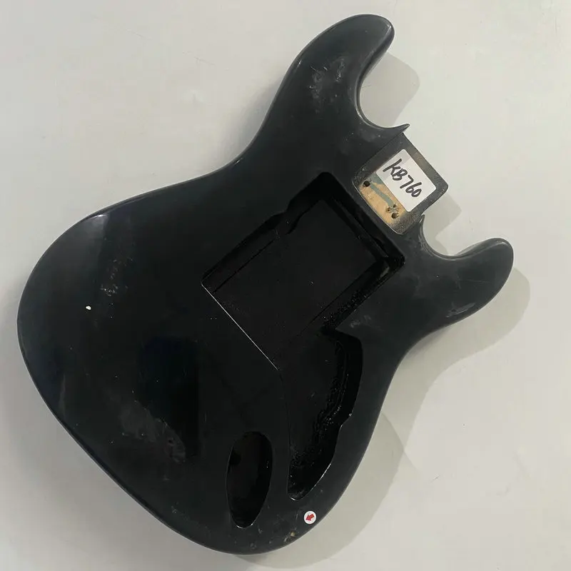 KB760 MINI Size ST Electric Guitar Body in Solid Wood String Through for Replace and DIY Parts Surface Damage Children
KB760 MINI Size ST Electric Guitar Body in Solid Wood String Through for Replace and DIY Parts Surface Damage Children