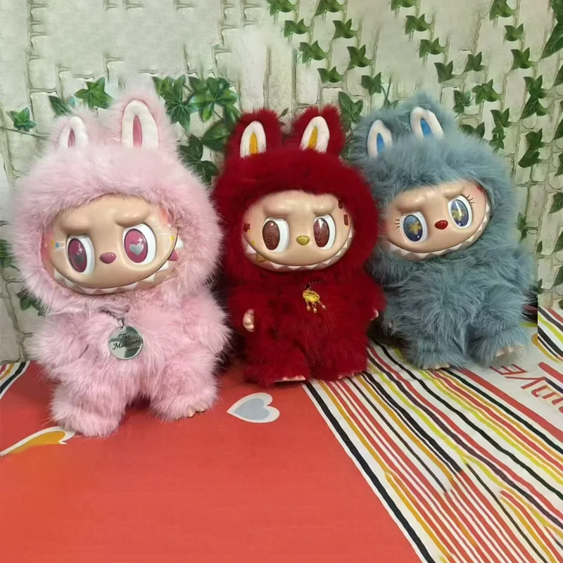 Новая серия Monster Labubu 38 см Zimomo, реплика большого ангела, креативная модель, фигурка, украшение для комнаты девушки, подарок на день рождения для девочек
Новая серия Monster Labubu 38 см Zimomo, реплика большого ангела, креативная модель, фигурка, украшение для комнаты девушки, подарок на день рождения для девочек