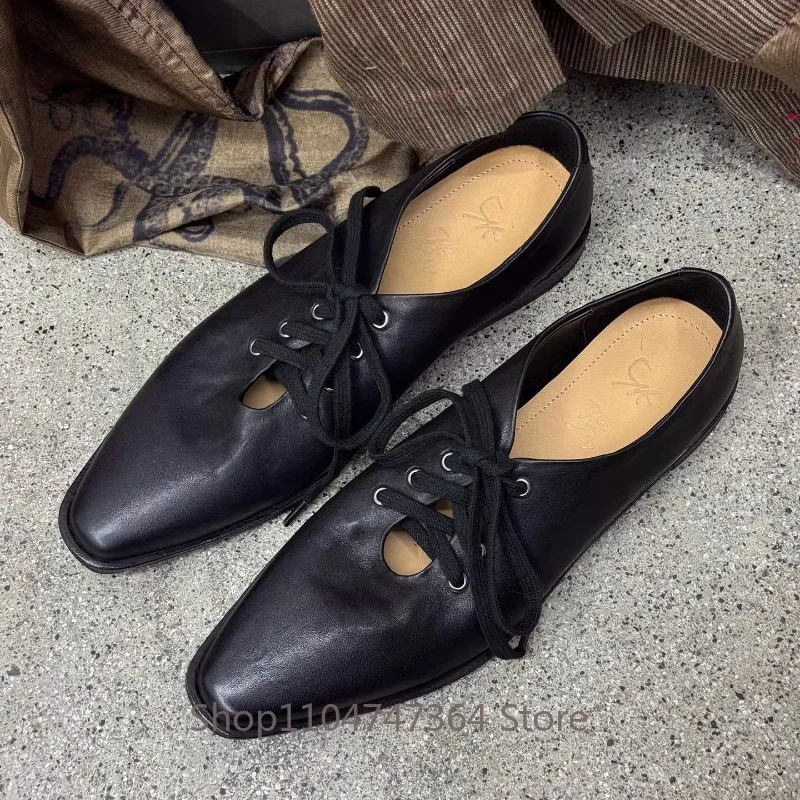 Design Concise Retro Hollow Out Square Toe Derby Shoes Women's Genuine Leather Casual Dress Black Lace Up Leather Shoes Female
Design Concise Retro Hollow Out Square Toe Derby Shoes Women's Genuine Leather Casual Dress Black Lace Up Leather Shoes Female