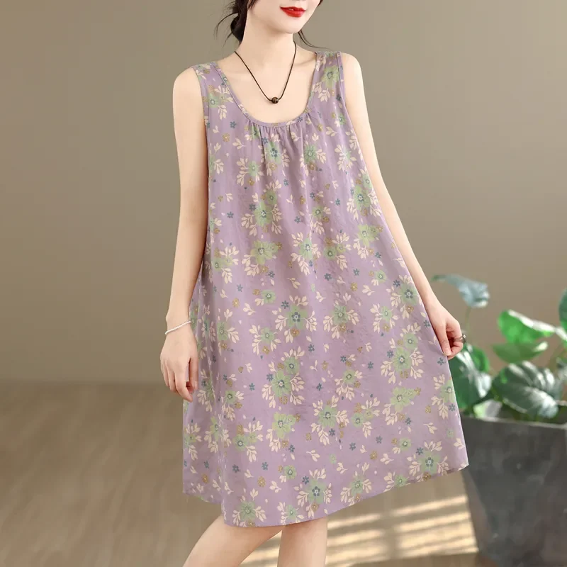 Women Floral Print Sleeveless A-Line Dress Loose Fit Knee Length Summer Casual Dress for Daily Wear
Women Floral Print Sleeveless A-Line Dress Loose Fit Knee Length Summer Casual Dress for Daily Wear