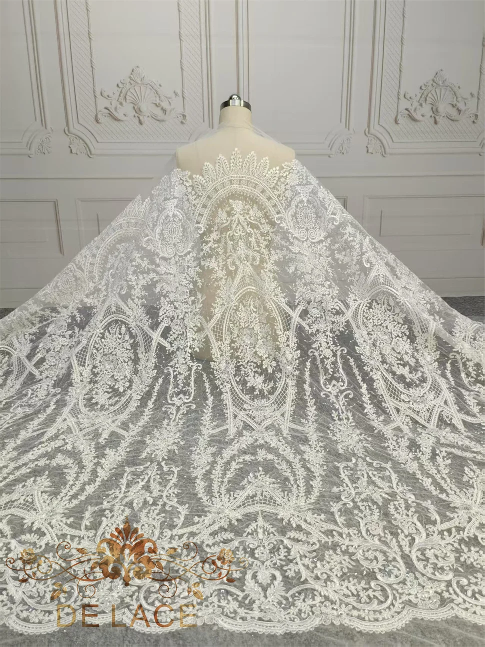 Simple Elegant Soft Shining Sequins Fabric French Corded Lace Mesh Bridal Wedding Dress Lace Fabric
Simple Elegant Soft Shining Sequins Fabric French Corded Lace Mesh Bridal Wedding Dress Lace Fabric