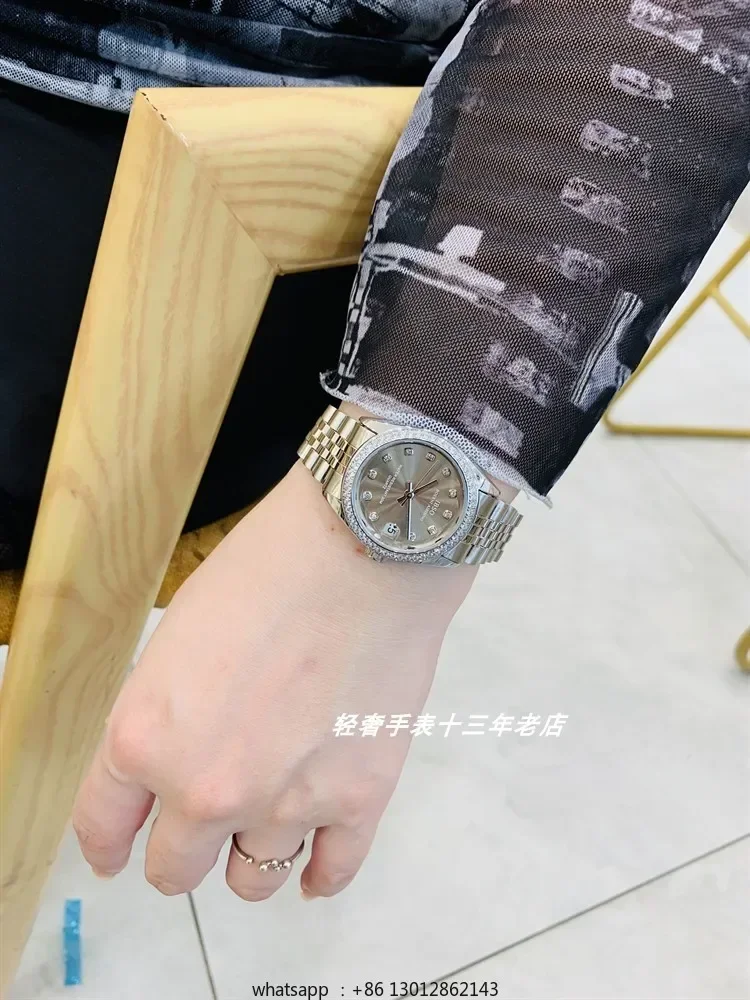 Pink diamond ice blue steel belt simple fashion brand genuine women's watch
Pink diamond ice blue steel belt simple fashion brand genuine women's watch