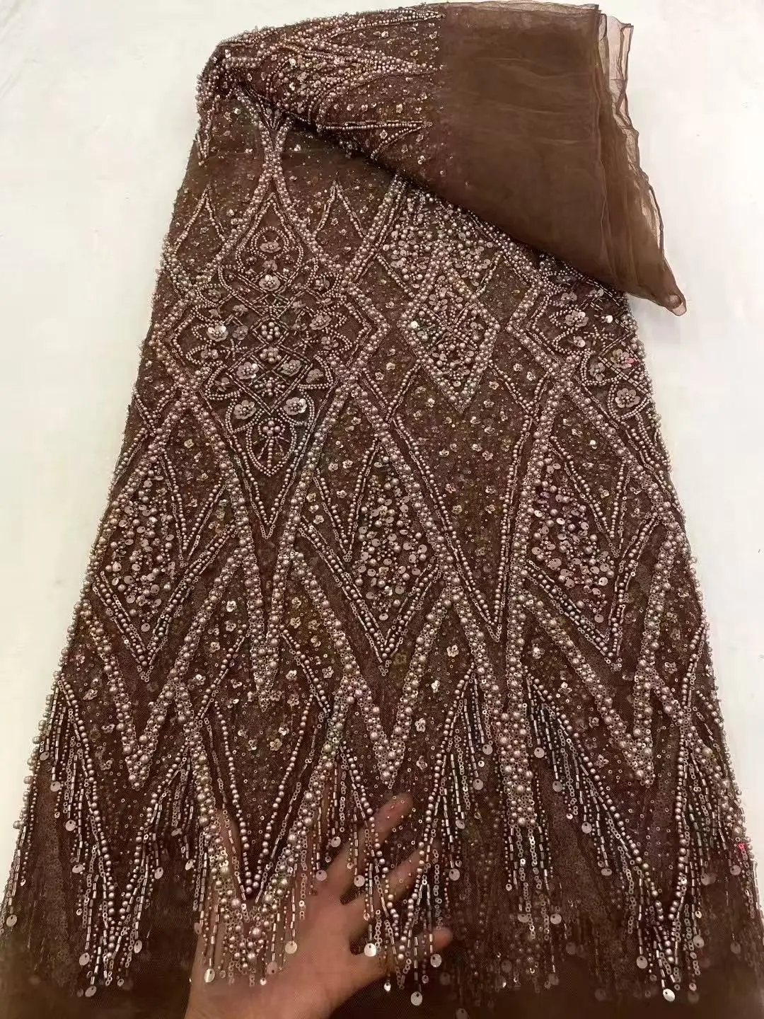 Fashion High-End Luxury French Embroidery Heavy Groom Lace Fabric African Nigerian With Sequin Fabric For Wedding Dress Party
Fashion High-End Luxury French Embroidery Heavy Groom Lace Fabric African Nigerian With Sequin Fabric For Wedding Dress Party