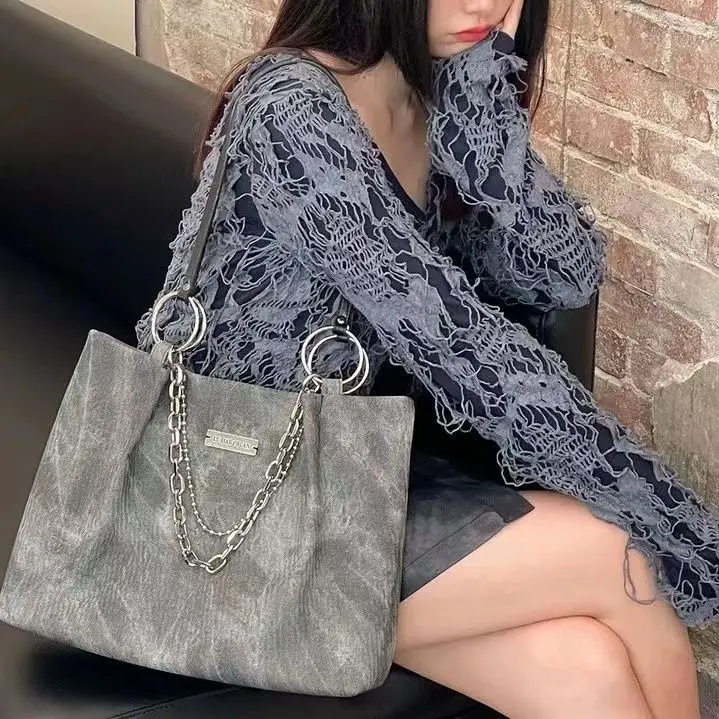 2023 Fashion Original Chain Retro Cowboy Tote Bag Women Y2K Large-capacity Shoulder Bag Class Commuter Bag Portable
2023 Fashion Original Chain Retro Cowboy Tote Bag Women Y2K Large-capacity Shoulder Bag Class Commuter Bag Portable