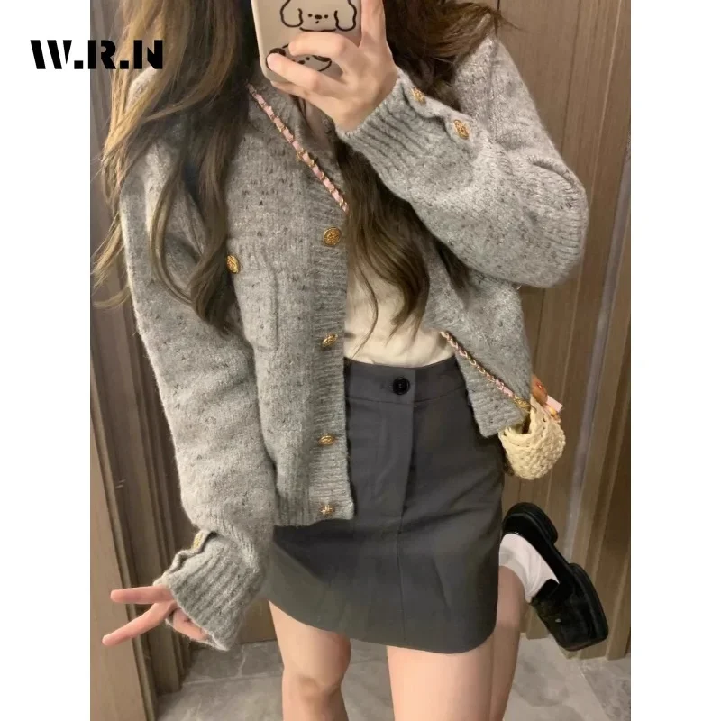 Women Sweet Casual Cardigan Cardigan Vintage Long Sleeve Elegant Knitted Tops Coat Korean Style O-Neck Lady Sweaters
Women Sweet Casual Cardigan Cardigan Vintage Long Sleeve Elegant Knitted Tops Coat Korean Style O-Neck Lady Sweaters
