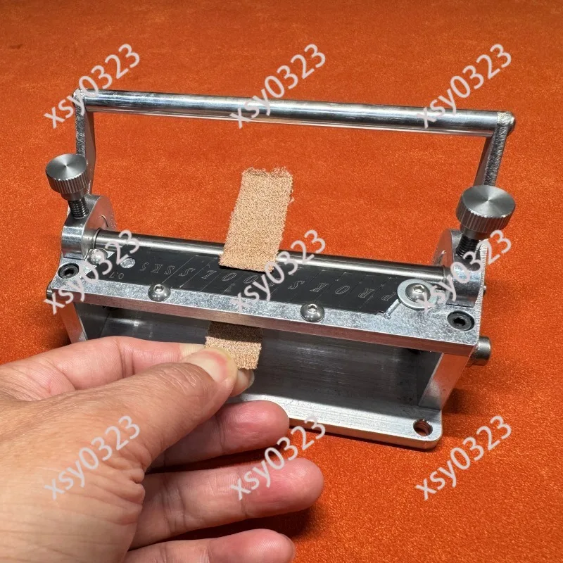 Manual Leather Thinning Machine, Cowhide Skiving Tool for Evenly Cutting Belt Strap
Manual Leather Thinning Machine, Cowhide Skiving Tool for Evenly Cutting Belt Strap