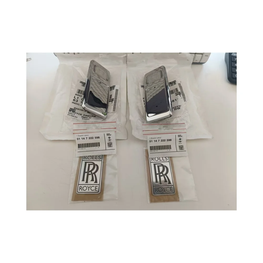 High Quality for Rolls Royce Ghost Cullinan Phantom Wraith Mudguard Lights RR logo OEM 63137198581
High Quality for Rolls Royce Ghost Cullinan Phantom Wraith Mudguard Lights RR logo OEM 63137198581