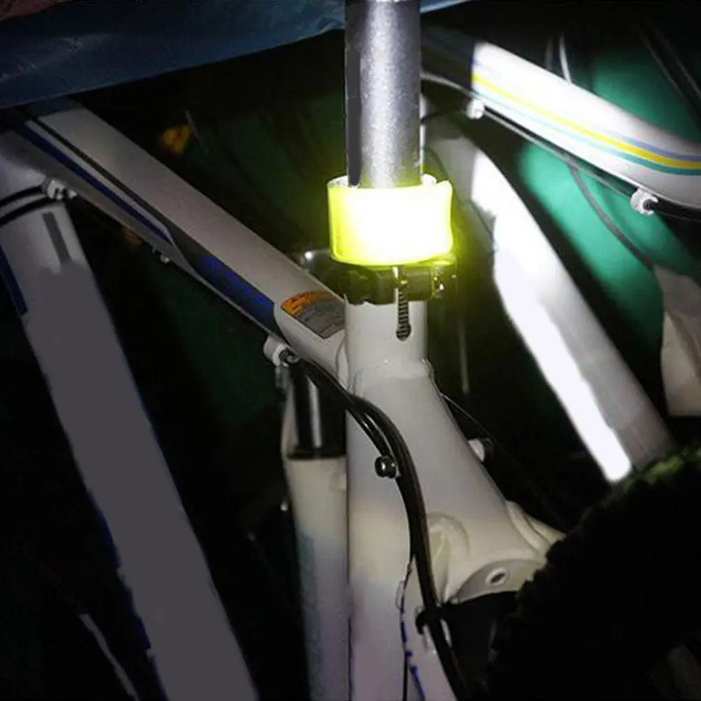 6Pcs Bright Reflective Wrist Band Slap Bracelets Safety Armband for Night Activities Running Walking Jogging Hiking Outdoor
6Pcs Bright Reflective Wrist Band Slap Bracelets Safety Armband for Night Activities Running Walking Jogging Hiking Outdoor