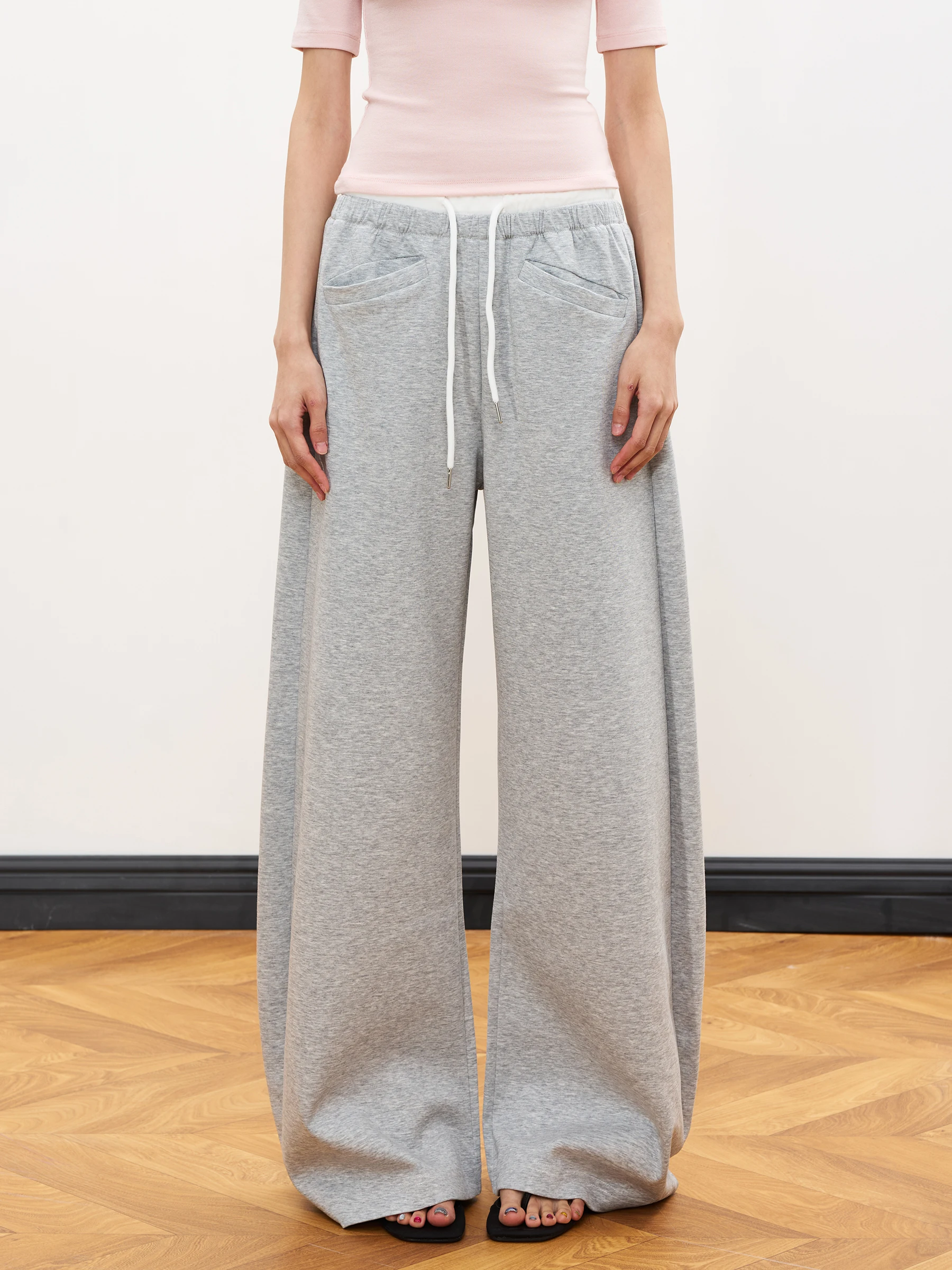 American Retro Double Waist Knife Casual Sweatpants Draped Lazy Loose Wide Leg Sports Long Pants Women's Fashion
American Retro Double Waist Knife Casual Sweatpants Draped Lazy Loose Wide Leg Sports Long Pants Women's Fashion
