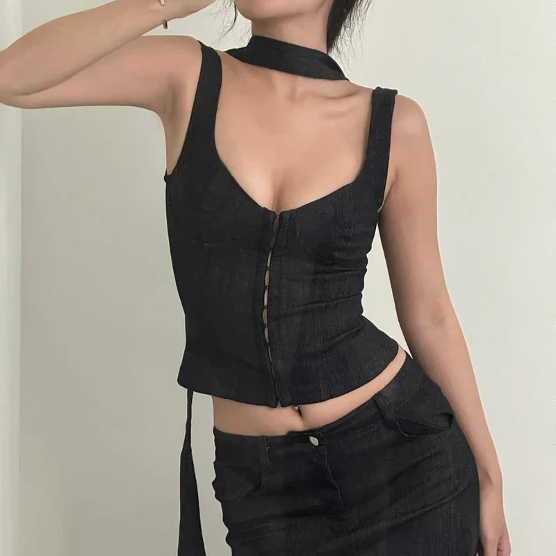 Fashionable Spicy Girl Low Neck Chest Scarf Invisible Button Tank Top 2024 New Summer Solid Color Slim Fit Suspender Top NWQ18
Fashionable Spicy Girl Low Neck Chest Scarf Invisible Button Tank Top 2024 New Summer Solid Color Slim Fit Suspender Top NWQ18