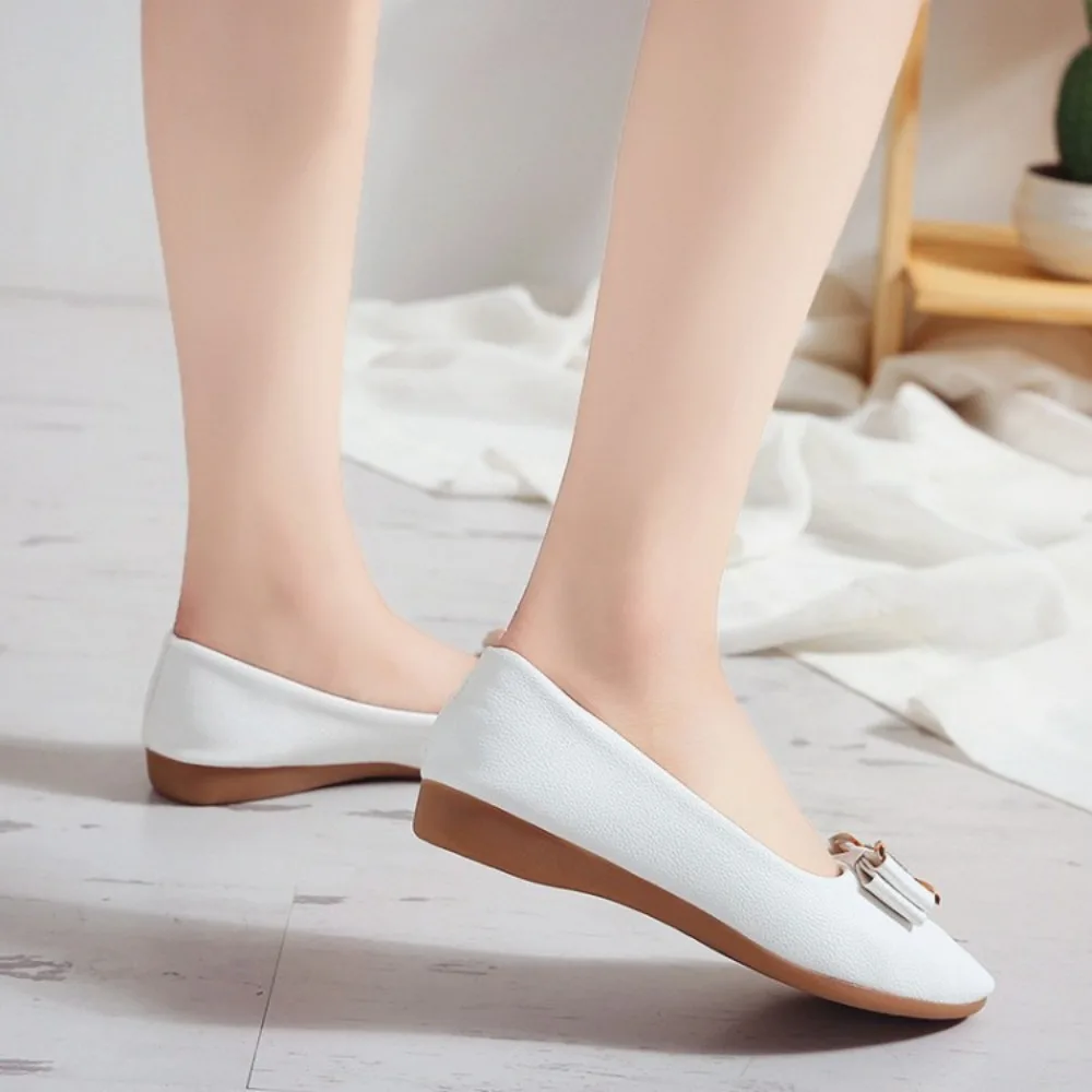 Sweet Bowknot Women Flat Shoes Pointed Toe Rhinestone Slip On Loafers Anti-slip Soft Sole Casual Ballet Flats Girls
Sweet Bowknot Women Flat Shoes Pointed Toe Rhinestone Slip On Loafers Anti-slip Soft Sole Casual Ballet Flats Girls