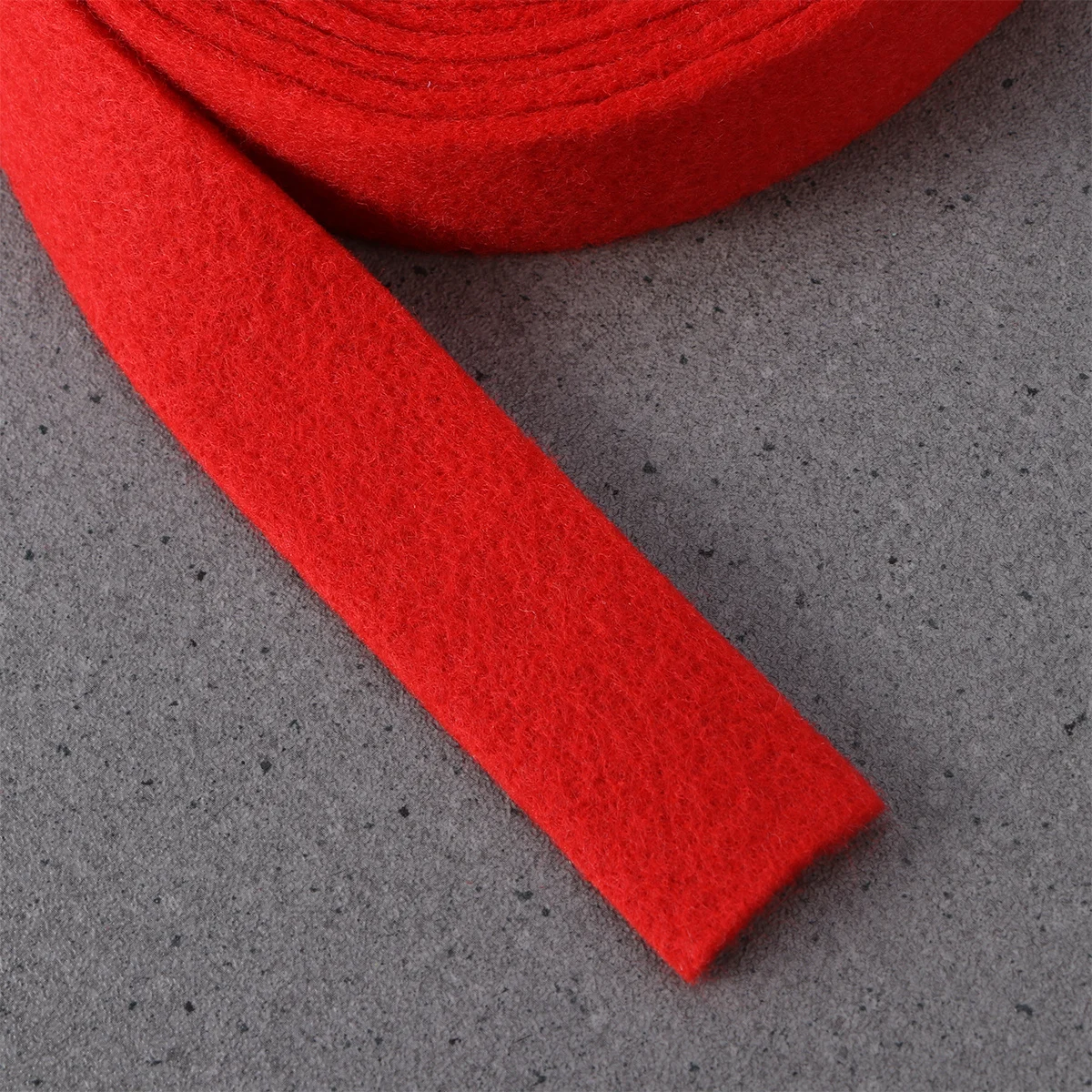 3x500cm Wool Felt Ribbon Red Eco-Friendly Biodegradable Craft Ribbon for Christmas Decorations DIY Bowknots Wreaths Swags Felt
3x500cm Wool Felt Ribbon Red Eco-Friendly Biodegradable Craft Ribbon for Christmas Decorations DIY Bowknots Wreaths Swags Felt