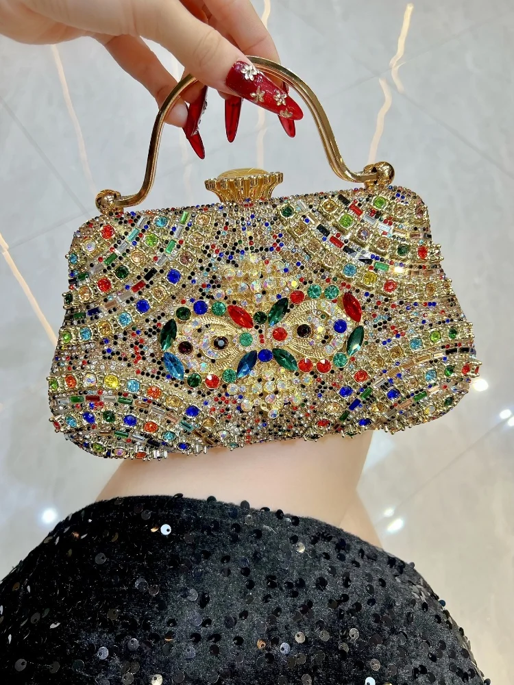 Luxury Glitter Rhinestone Evening Clutch Bags For Women Pretty Flower Design Diamond Embedded Handbag Party Gemstone Wallet
Luxury Glitter Rhinestone Evening Clutch Bags For Women Pretty Flower Design Diamond Embedded Handbag Party Gemstone Wallet