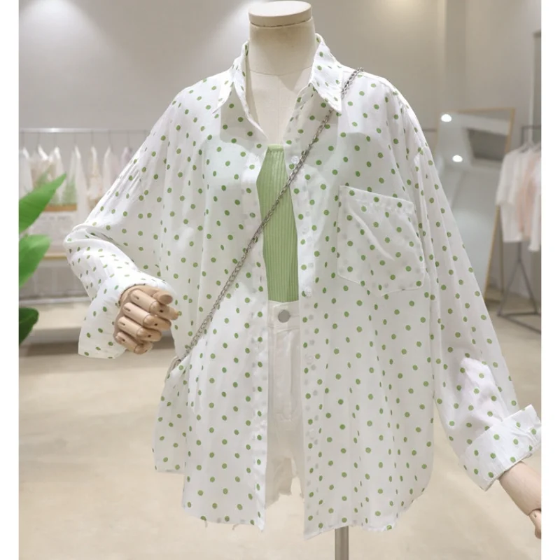Свежий горошек, новинка 2025, женская свободная тонкая рубашка-поло с воротником-поло на пуговицах и длинными рукавами
Свежий горошек, новинка 2025, женская свободная тонкая рубашка-поло с воротником-поло на пуговицах и длинными рукавами