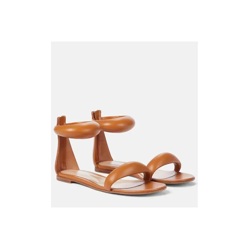 2025 Summer New Women's Open Toe Sandals Pointed Round Toe Flat Bottom Casual Classic Design Street Ladies Large Size Sandals
2025 Summer New Women's Open Toe Sandals Pointed Round Toe Flat Bottom Casual Classic Design Street Ladies Large Size Sandals