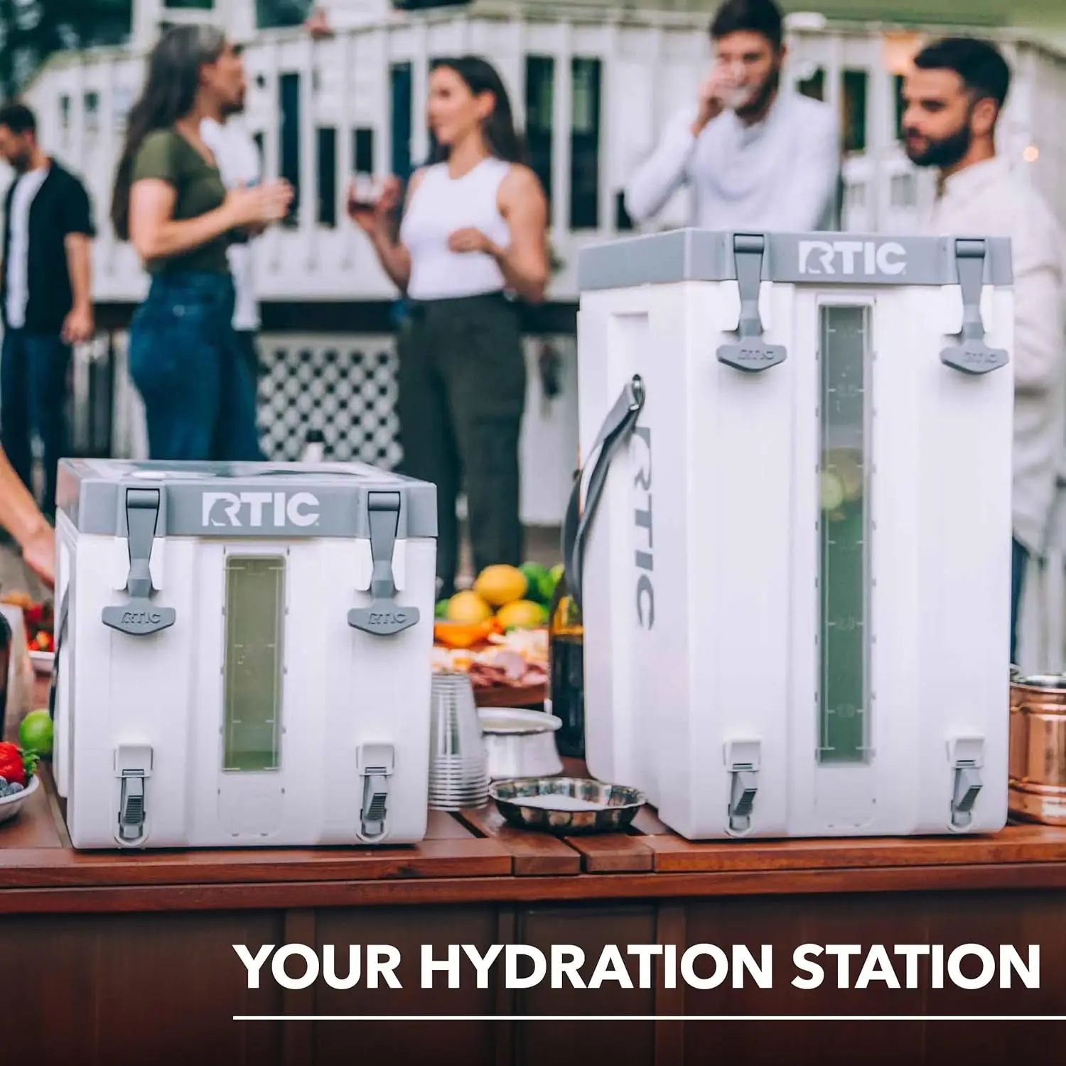Factory Price Halftime Water Cooler Portable Carrier Container, Drink Beverage Dispenser, Stackable with 2 Taps, Bottleless
Factory Price Halftime Water Cooler Portable Carrier Container, Drink Beverage Dispenser, Stackable with 2 Taps, Bottleless