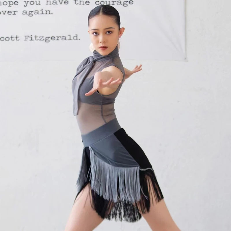 Latin Dance Dress Women Grey Mesh Tops Skirt Tassel Dancewear Adult Latin Practice Suit Rumba Samba Dress Sleeveless DNV17044
Latin Dance Dress Women Grey Mesh Tops Skirt Tassel Dancewear Adult Latin Practice Suit Rumba Samba Dress Sleeveless DNV17044