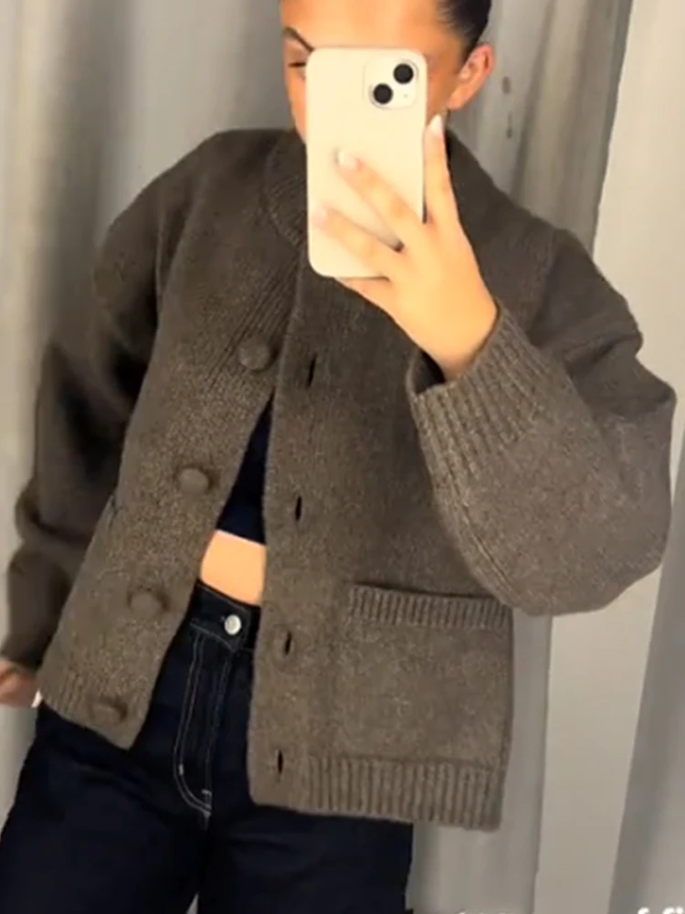 2025 Autumn Knitwear Casual Women's Knit Chocolate Cardigans O-neck Single Breasted Long Sleeve Thick Warm All-match Sweater
2025 Autumn Knitwear Casual Women's Knit Chocolate Cardigans O-neck Single Breasted Long Sleeve Thick Warm All-match Sweater