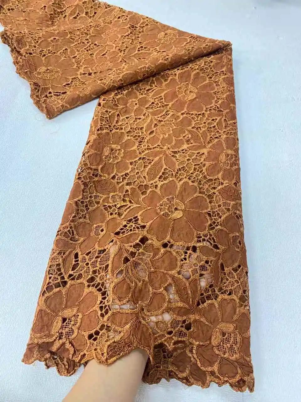 2025 Latest High Quality African Nigerian Water Soluble Chiffon Lace Fabric Embroidery Party Dres Cord Lace Cotton 5yards SZ771
2025 Latest High Quality African Nigerian Water Soluble Chiffon Lace Fabric Embroidery Party Dres Cord Lace Cotton 5yards SZ771