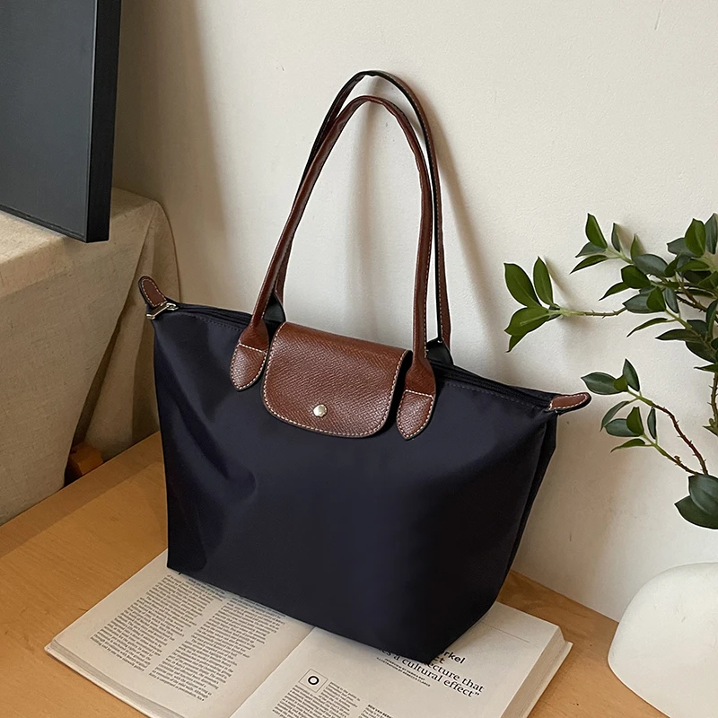 High-End Luxury Minimalist Vintage Bag With Large Capacity And Elegant Leather For Everyday Commuter
High-End Luxury Minimalist Vintage Bag With Large Capacity And Elegant Leather For Everyday Commuter