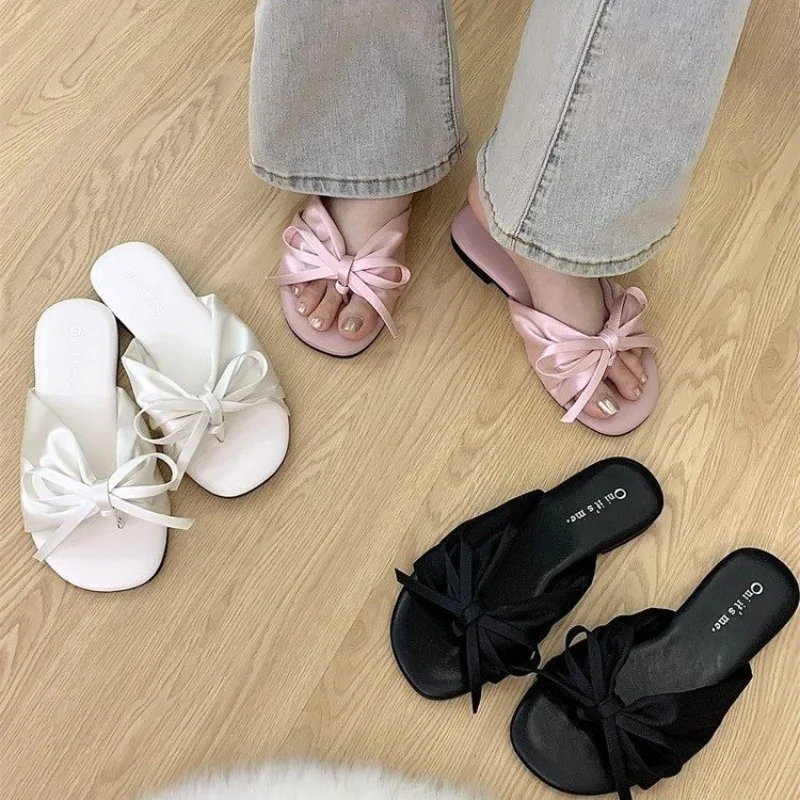 MEW Sandals Women's Summer Outdoor Wear 2026 New Fairy Matching Skirts Beach Slippers Korean Sle Low Heel
MEW Sandals Women's Summer Outdoor Wear 2026 New Fairy Matching Skirts Beach Slippers Korean Sle Low Heel