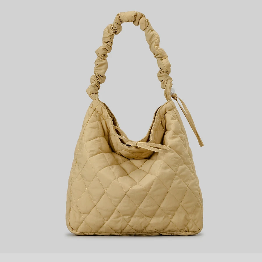 Casual Lingge Quilted Large Tote Bag Ruched Strap Women Shoulder Bags Padded Nylon Down Cotton Crossbody Bag Big Shopper Purses
Casual Lingge Quilted Large Tote Bag Ruched Strap Women Shoulder Bags Padded Nylon Down Cotton Crossbody Bag Big Shopper Purses
