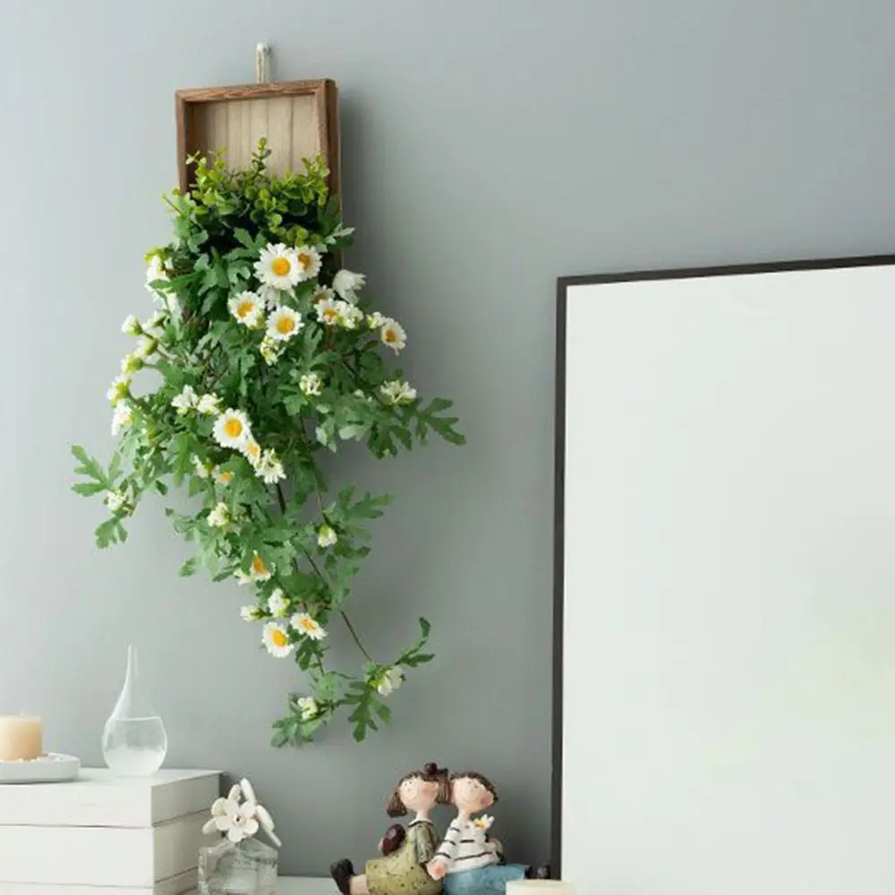 Nordic Style Simulation Plastic Daisy Elegant Wall Hanging Artificial Flower Vine Realistic Handcraft Hanging Daisy Pendant
Nordic Style Simulation Plastic Daisy Elegant Wall Hanging Artificial Flower Vine Realistic Handcraft Hanging Daisy Pendant